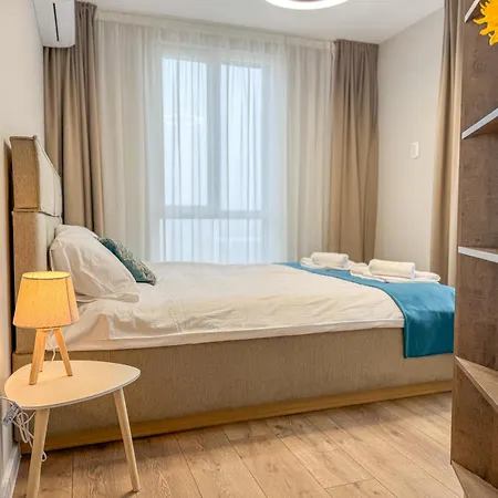 شقة 2br In A Modern Complex With Free Street Parking *