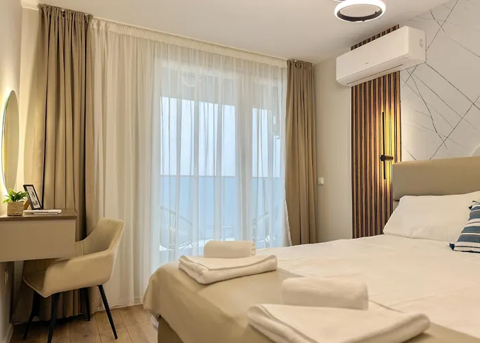 2br In A Modern Complex With Free Street Parking شقة *