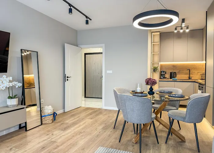 2br In A Modern Complex With Free Street Parking * بلوفديف